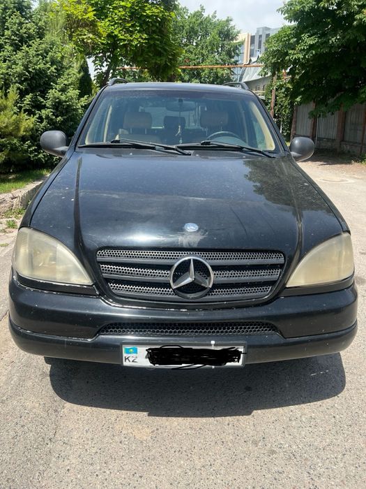 Mercedes Benz ML320