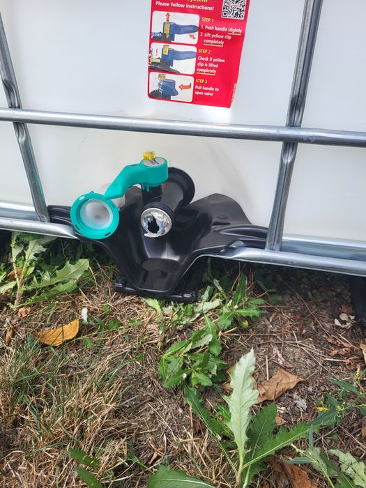 Vând butoaie IBC 1000l  impecabile ca noi!