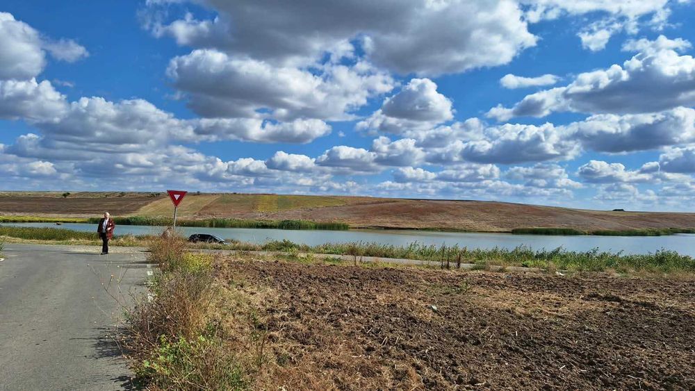 TEREN INTRAVILAN 20.800 MP | Pe malul lacului | Naipu – Giurgiu | 9 €/MP