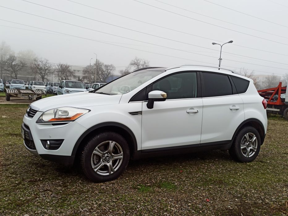 FORD Kuga 2010 — imagine 2