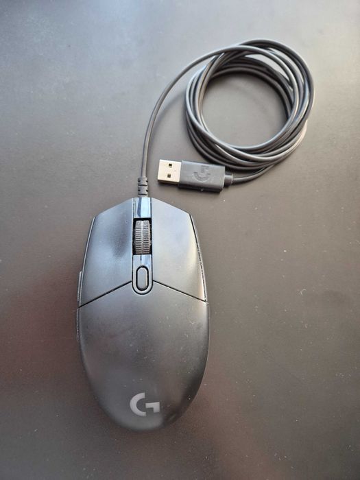 Геймърска мишка Logitech G102 Lightsync
