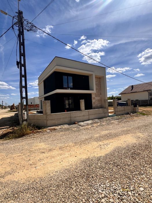 Casa P+E noua,  Sanmartin, str Imp Traian
