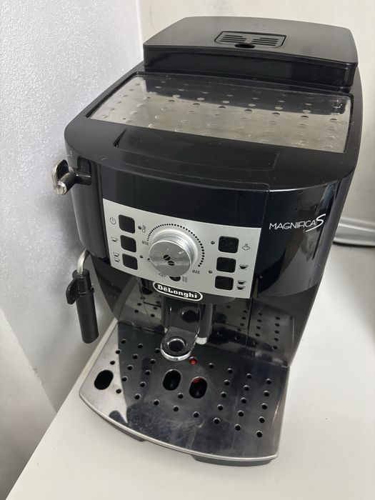 Espressor automat Delonghi Magnifica S ECAM 22.115B