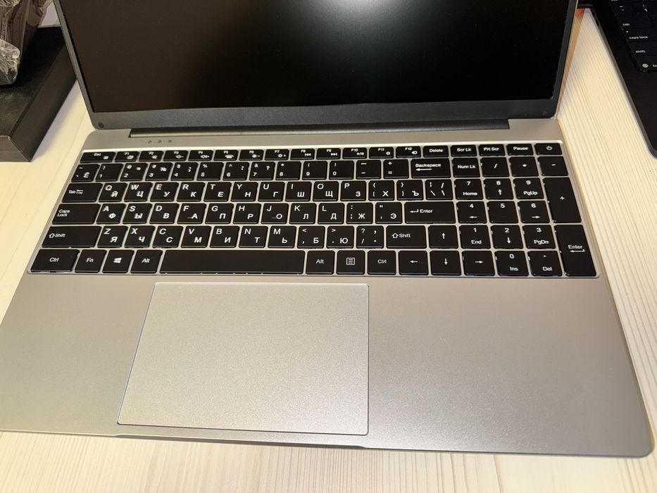 Продам новый ноутбук