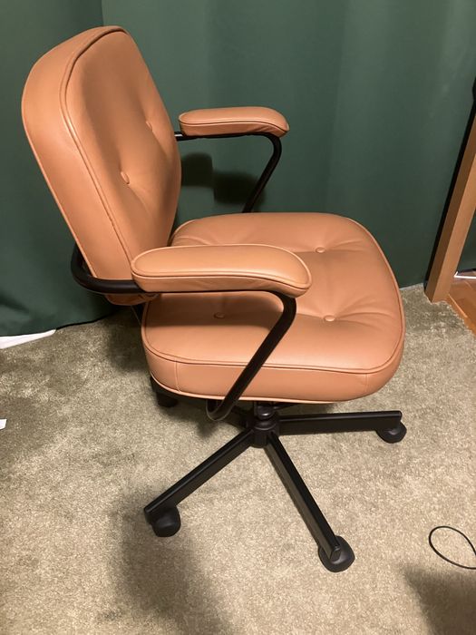 Vand scaun de birou din Piele, Ikea Alefjall ca nou