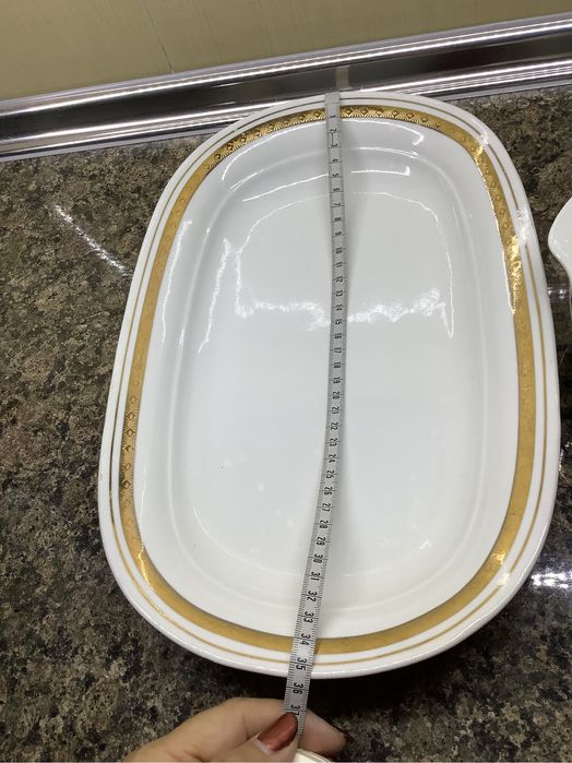 Нов порцеланов супник,плата, сосиера