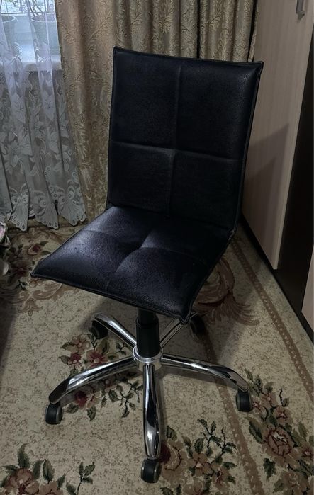 Продам б/у кресло