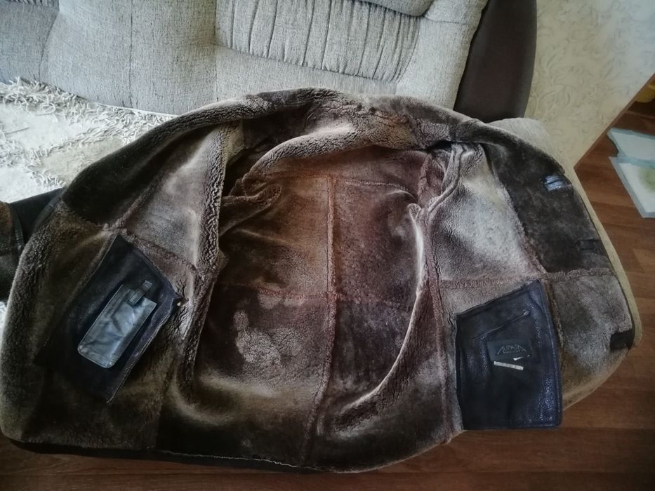 Продам мужскую дубленку