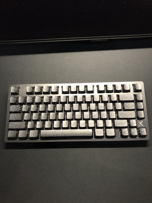 Игровые клавиатуры Mchose , HyperX