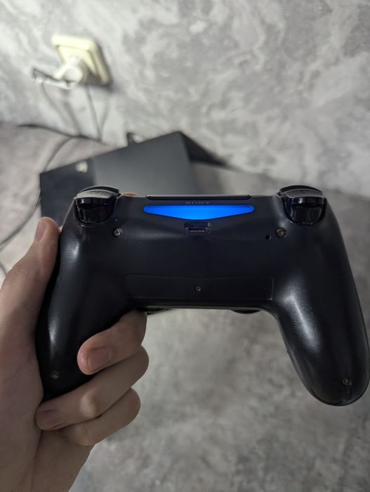 Sony PlayStation4  2Тб