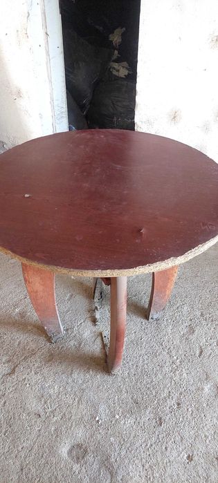 4бр.Маси продавам 30лв бройката