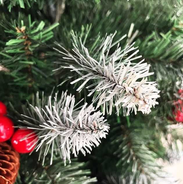 Луксозна коледна елха с шишарки 150 180 21 - НОВИ