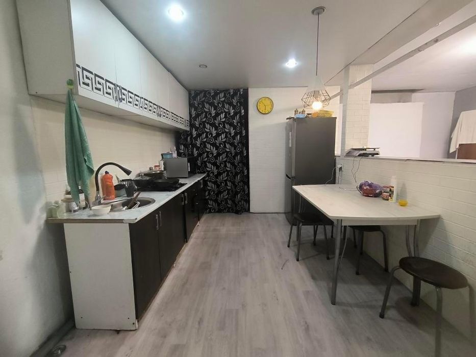 Продам дом по Валиханова