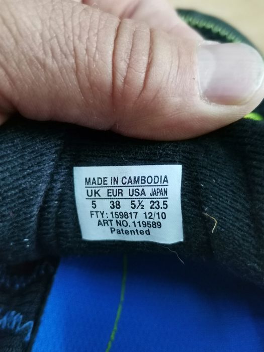 Adidași alergare Salomón marimea 38 puțin folosiți