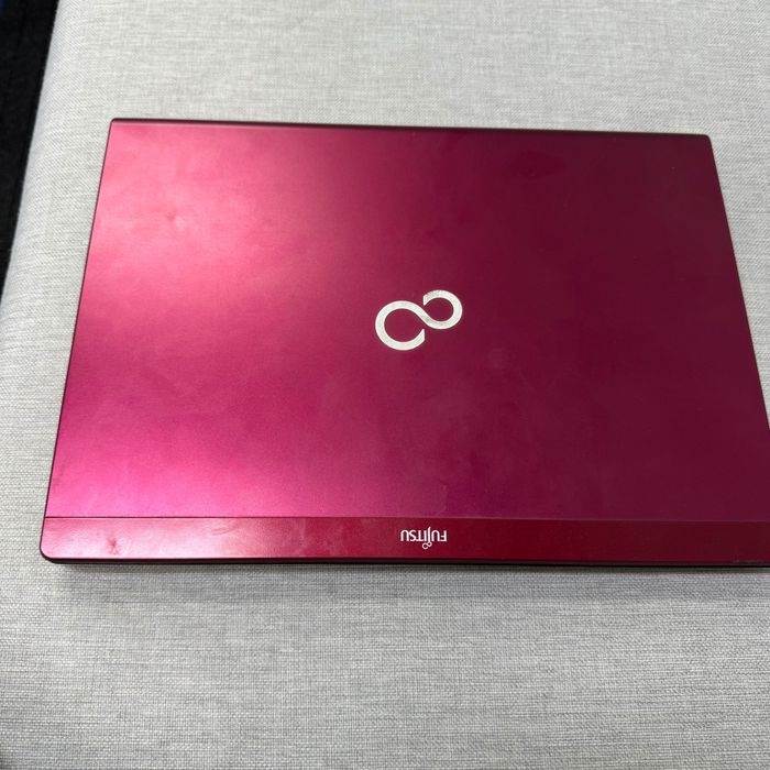 Ультрабук Fujitsu