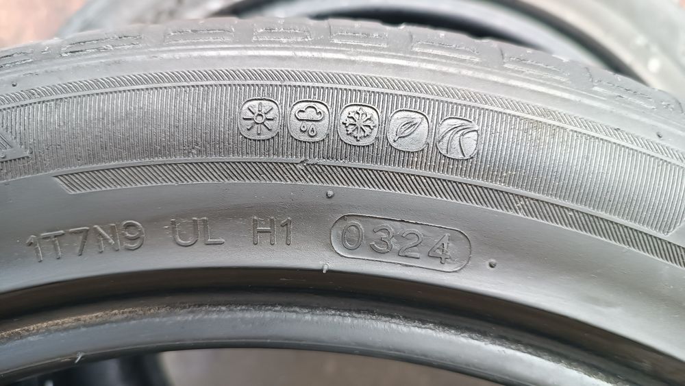 235/45/18 Hankook Дот 0324