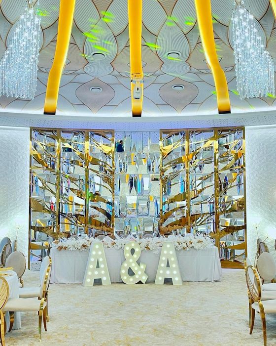 Doua litere volumetrice A