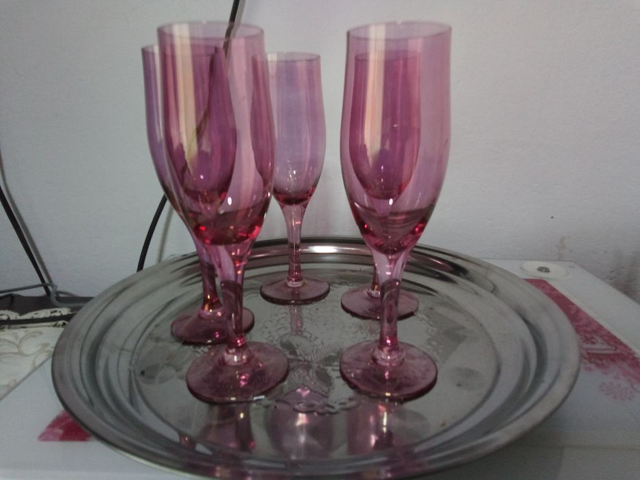 Чаши за шампанско