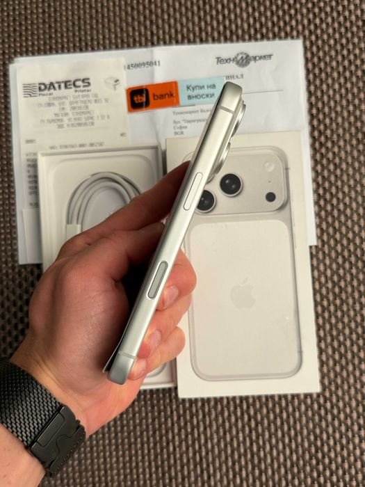 24М ГАРАНЦИЯ! iPhone 17 Pro Лизинг от 40€/мес Silver 256GB сив / бял
