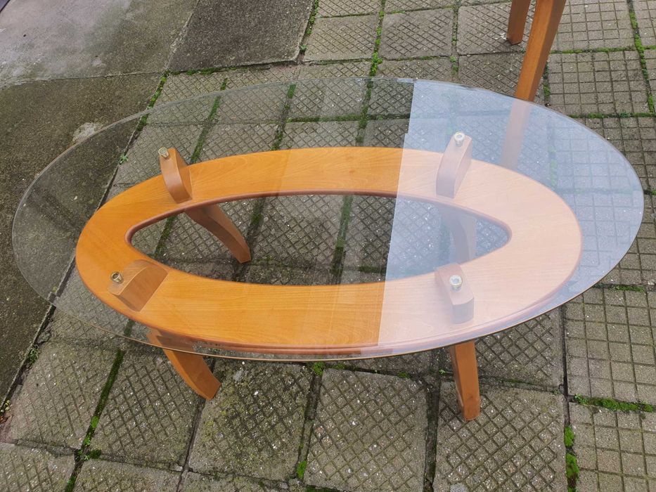 Трапезна и холна маси