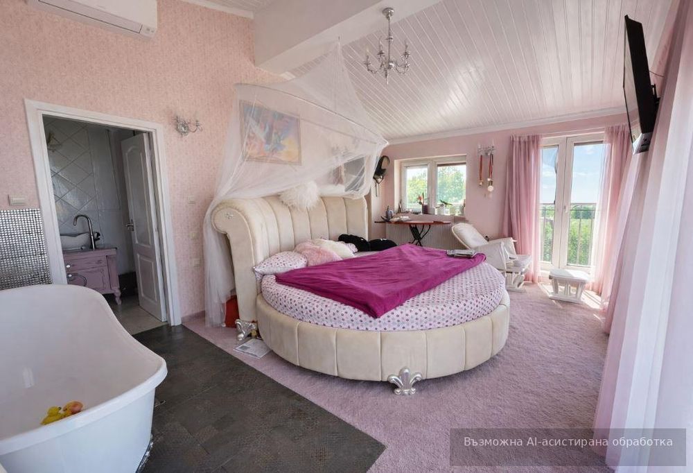 Дава се под наем Къща в Варна, м-т Св. Никола - 200 кв.м за 2393.43 € - Снимка #3