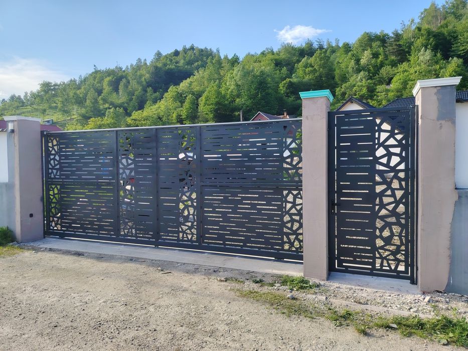 Porti și panouri de gard din tabla debitata cu plasma CNC Automatizari