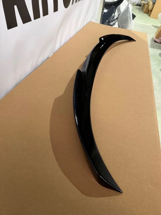 Eleron portbagaj compatibil BMW seria 3 e90(2004-2011)M4 negru lucios