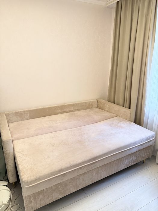Продам диван почти новый