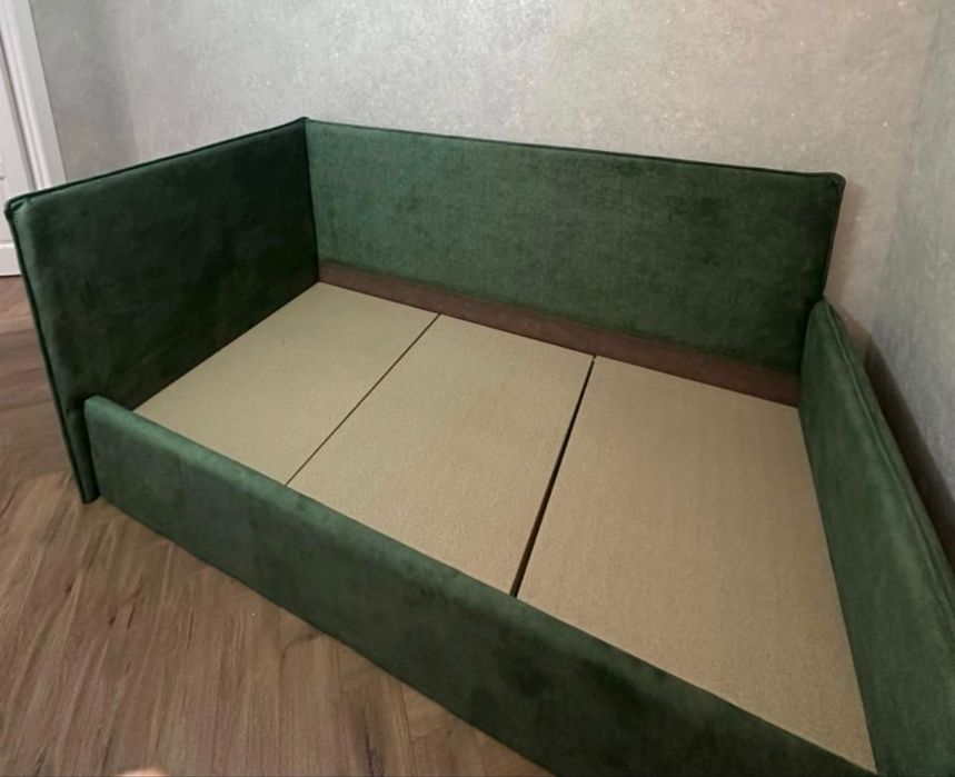 Продам кровать размер 100х200