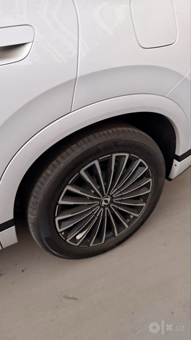 Dongfeng aelus l8 hybrid