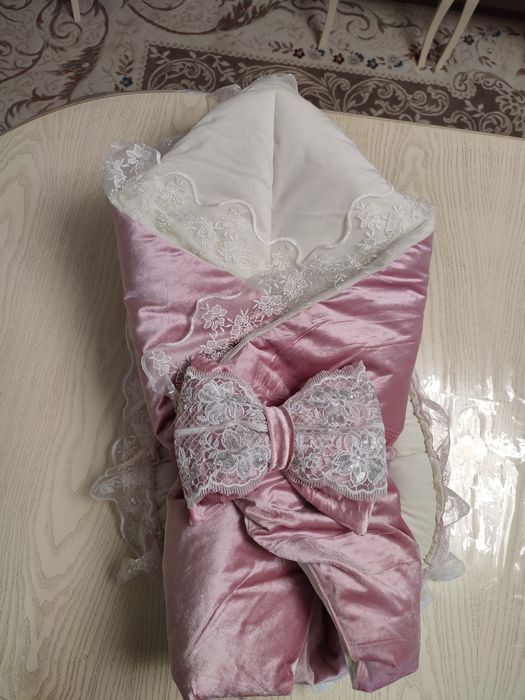 Продам конверт на выписку