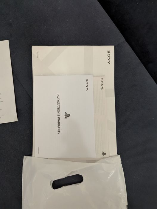 Продам Playstation 5 , совершенно новая