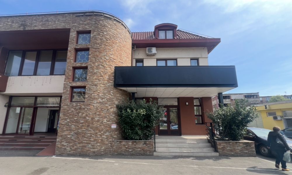 Spatiu comercial de inchiriat, Rogerius, langa Pelican,