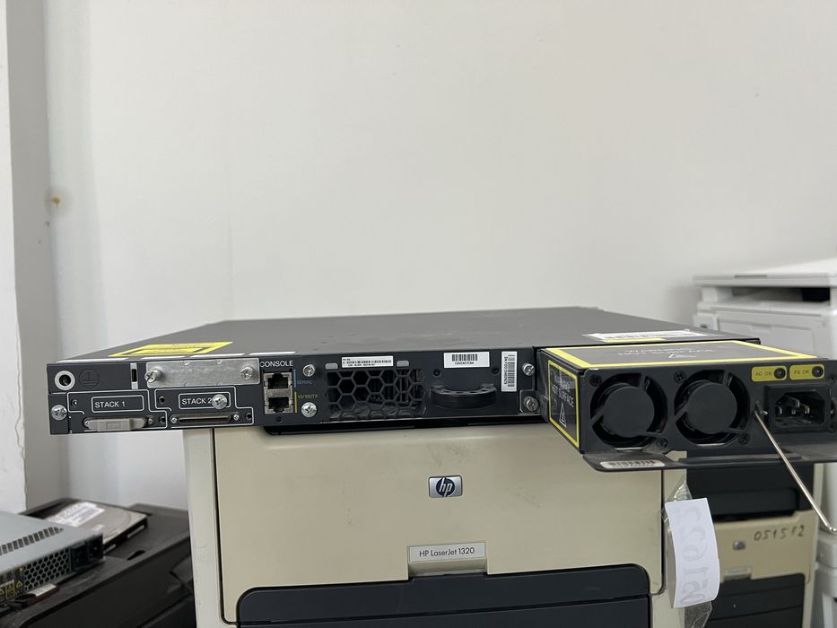 Срочно! Продаю коммутатор