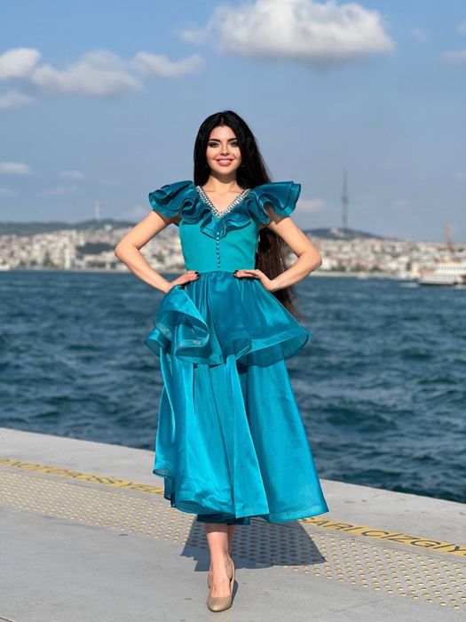 Прокатқа или сатылуға жаңа көйлектер бар