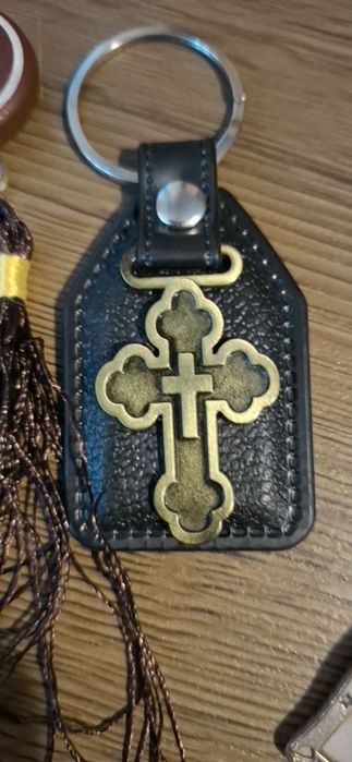 Lot 3 Brelocuri / Pandantive Religioase Auto