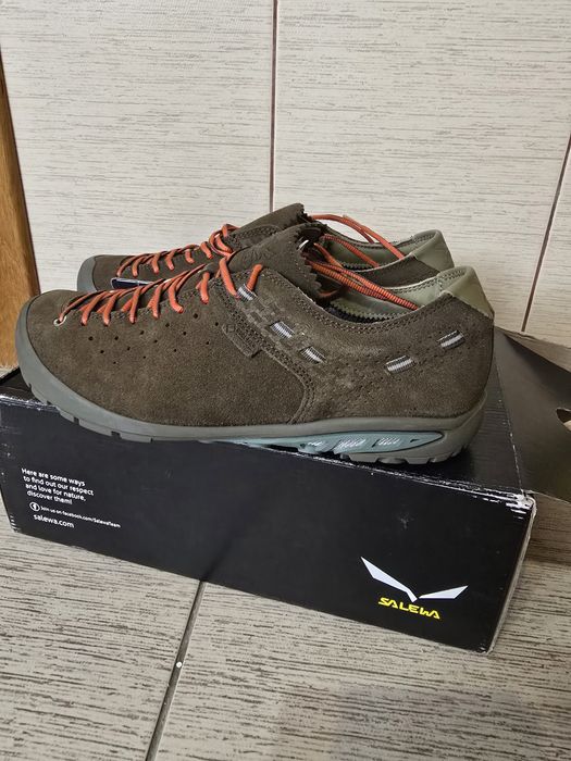 Ghete de munte , trekking, diverse marimi barbati femei, noi