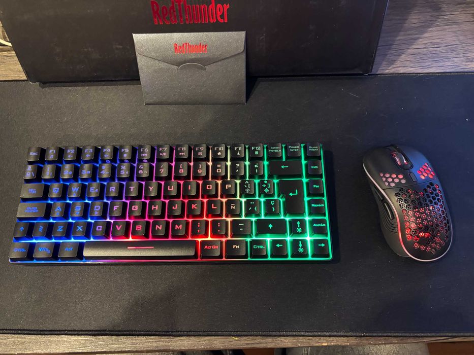 Kit sigilat Mouse + Tastatura Wireless Gaming RGB RedThunder K84