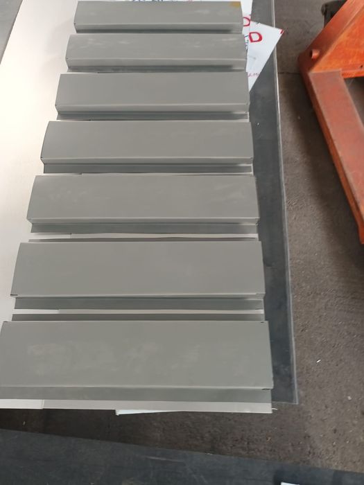 Vând panouri de gard