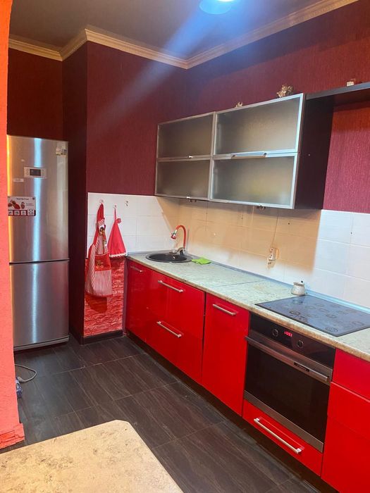 2 ком Ресторан Тбилиси, 1 Баня,,все есть. 180+