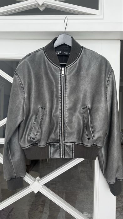 Бомбер Zara эко кожа