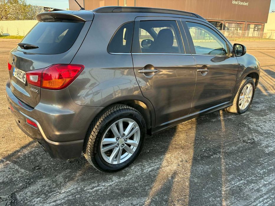 Джип Mitsubishi ASX