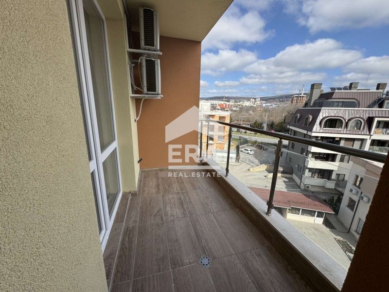 Продава се Двустаен апартамент в Варна, Младост 2 - 58 кв.м за 2845 €/кв.м - Снимка #7