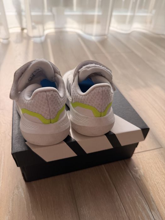 Детские кроссовки Adidas