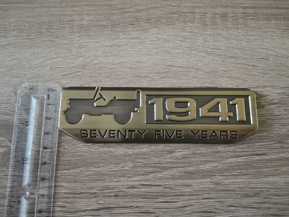 бронзова метална емблема 1941 за Jeep