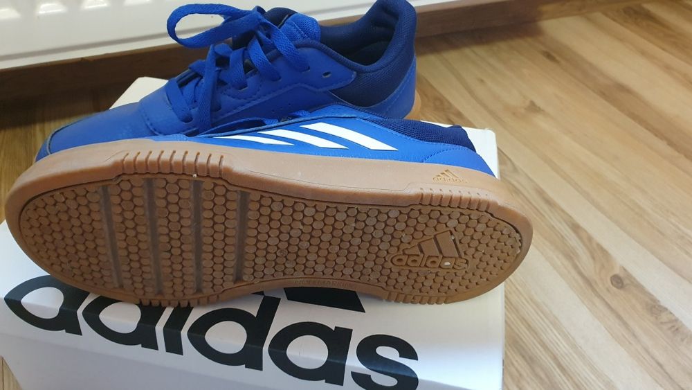 Adidasi marime 36 2/3