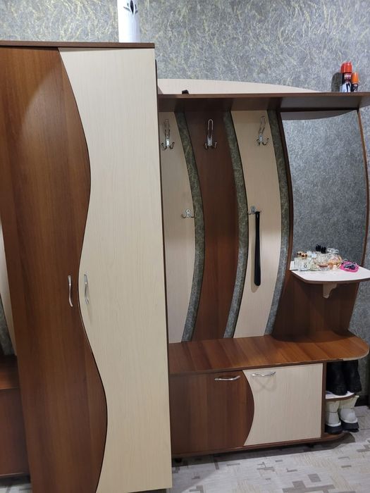 Продам прихожку.