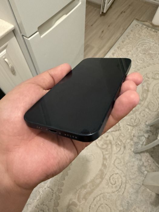 Iphone 13, midnight, 256 Gb. Состояние идеал 100%