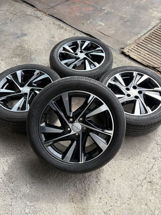 Джанти с гуми за EVO 5 17”