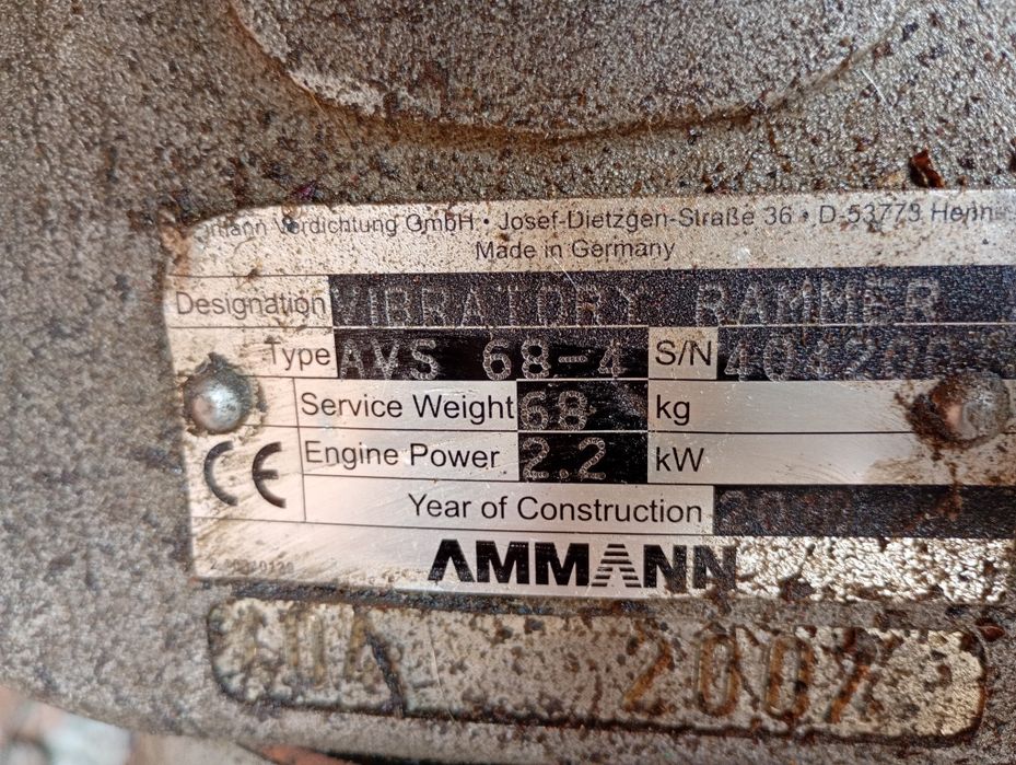 De inchiriat ,închiriez ,inchiriere mai compactor  ,placa pavaj 90 kg